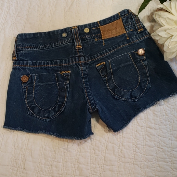 True Religion Pants - True Religion Cut Off Denim Shorts Sz 25